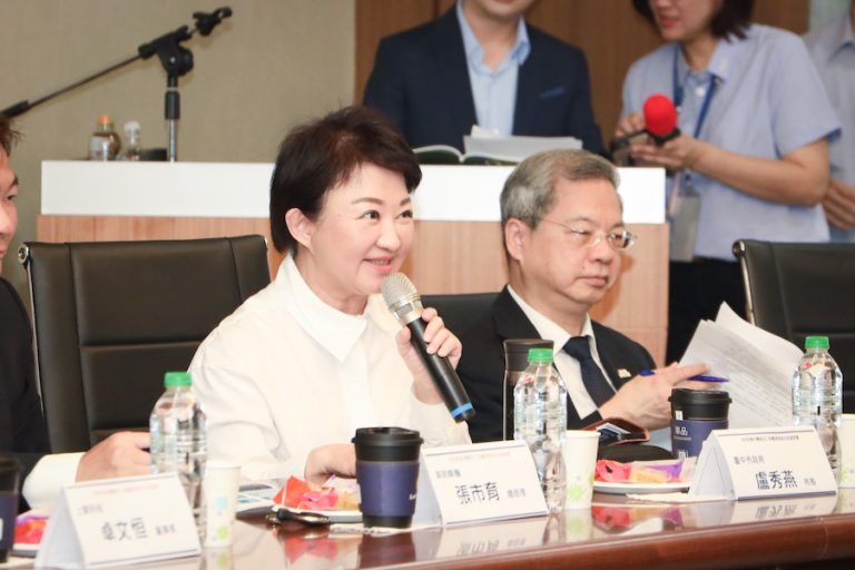 行政院長與台中機械業者交流美國關稅衝擊 盧市長親出席為產業發聲
