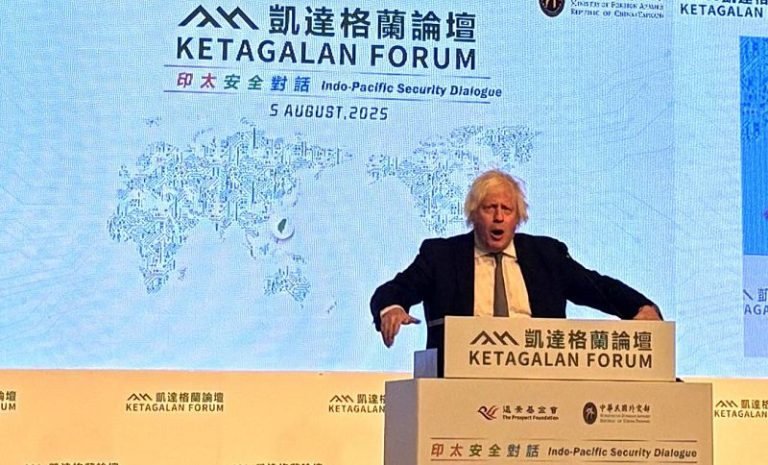 英國前首相強生訪台演講 強調與台灣站在一起