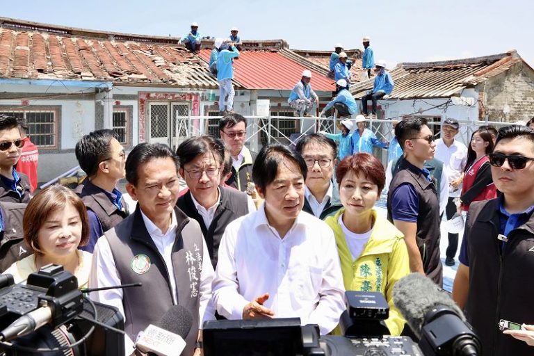 賴總統赴將軍視察災後修繕工作