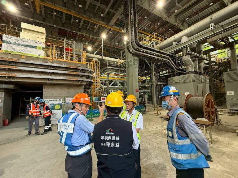 中市環保局長親率隊現勘中火燃氣機組 要求台電全面停機嚴格檢查