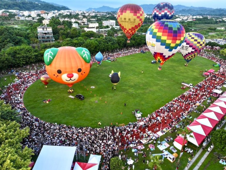 今夏最燃！台中石岡熱氣球3天湧31萬人次 民政局長：打造山城特色品牌