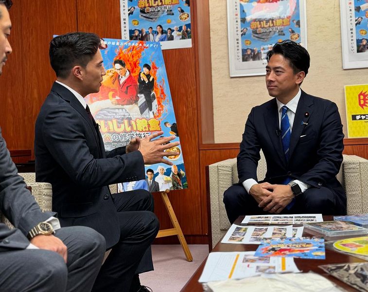 小泉進次郎表態參選自民黨總裁　再度挑戰大位