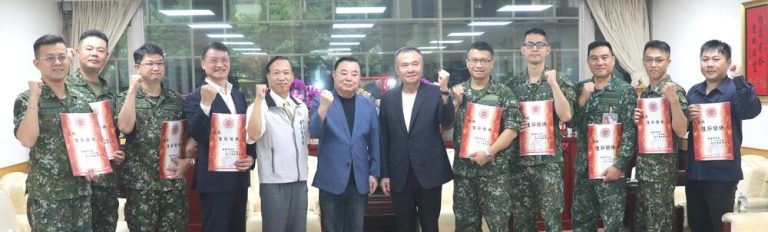 桃議會秋節勞軍 邱奕勝贈慰勞金