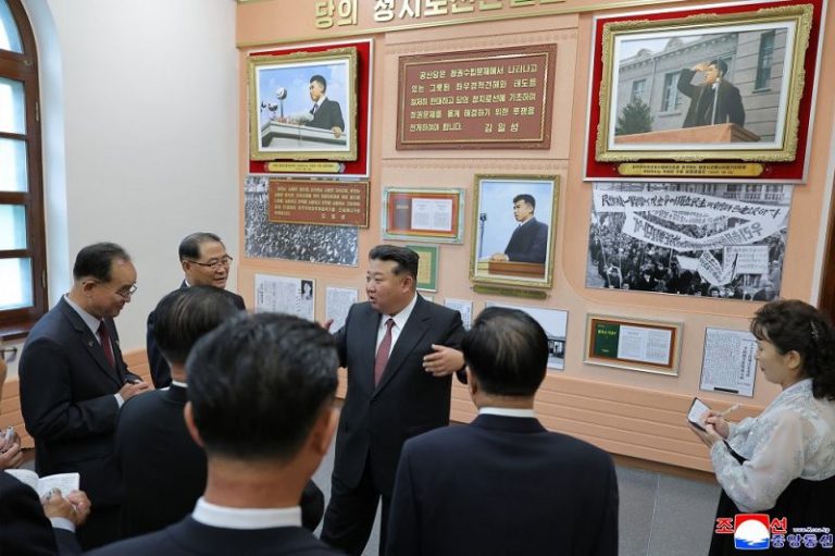 中俄出席北韓建黨80週年閱兵 三方聯盟具象化