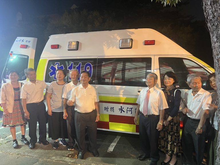 齊心守護生命！ 市政顧問及豐樂社區聯合捐贈2輛高頂救護車