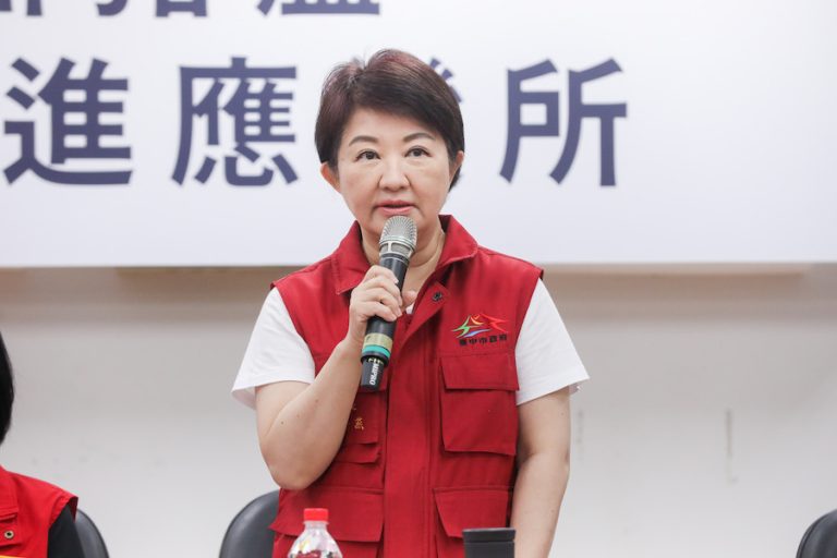 攜手業者共度難關!中央公告豬隻「禁運禁宰」再延長 盧市長宣布公有市場豬肉攤商免收使用費