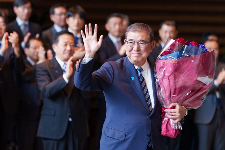 石破茂率內閣總辭 執政386天交棒給高市早苗