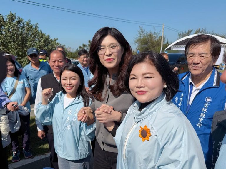 張嘉郡表態爭取選雲林縣長 鄭麗文盼順利世代接棒