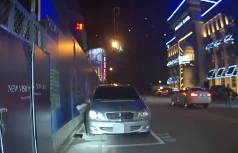 眼尖警員一招回馬槍 違停男毒品全被搜出