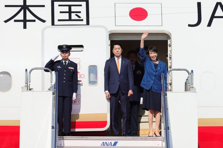 高市首相內閣高官涉政治獻金醜聞引在野黨反彈