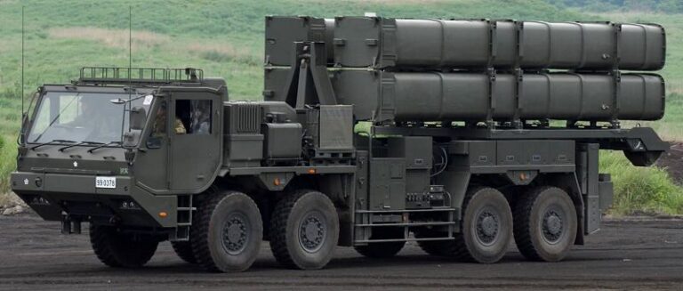 日本軍國主義再起? 匿名高官提擁核武