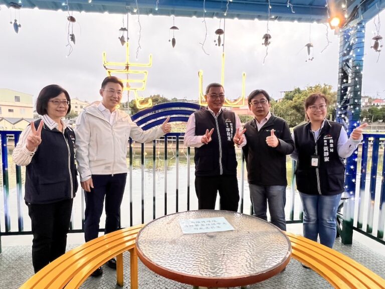 崑南社區環池步道完工啟用　點燈祈福照亮地方新願景