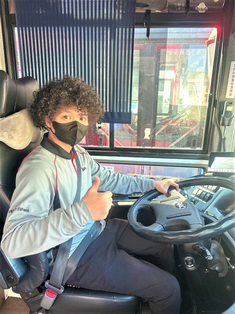 菸味不上車！ 中市交通局肯定駕駛即時制止 守護清新友善公車環境