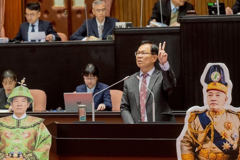 院版國防條例遭封殺 民眾黨版本付委