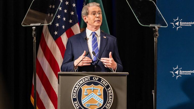 美財長：歐洲太軟弱 美國有必要接管格陵蘭