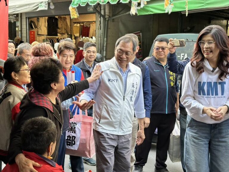 宣示屏東翻轉力挺縣長選舉 鄭麗文南下屏東力挺蘇清泉