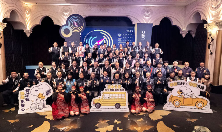 服務近8,000萬人次的城市英雄 中市金運獎表揚45位公車駕駛長專業服務