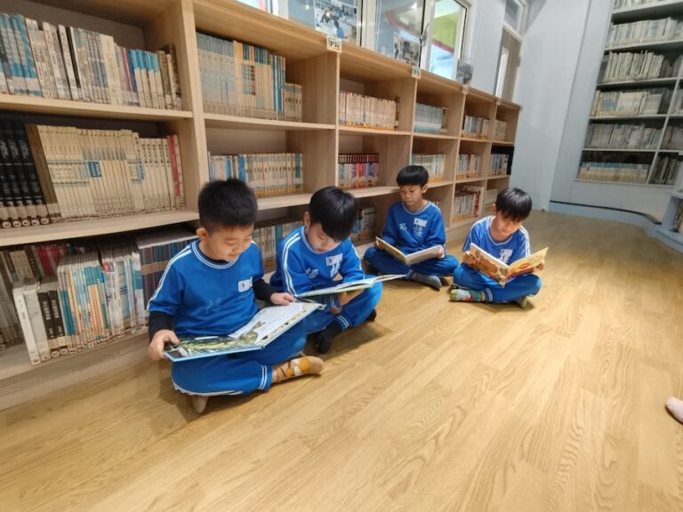 閱讀、賞燈還能抽獎！ 2026中台灣燈會「閱讀蜜馬」邀親子一起樂讀迎新春