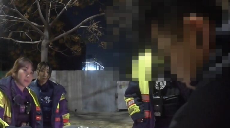 男子寒流夜騎U-bike，員警攔查後驚見14項通緝嚇一跳