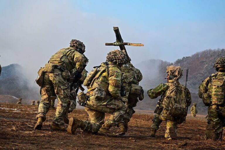 川普研議奪取伊朗濃縮鈾