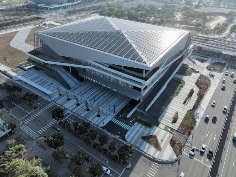 水湳轉運中心提前竣工！中市府3月底前公告招商 打造交通新門戶