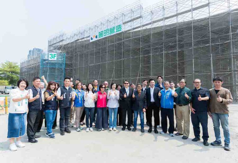 中市公私協力再創里程碑 南屯羅布森圖書館上梁邁向啟用