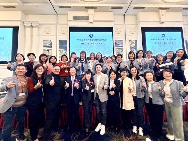 白衣天使齊聚台中 市府向護理人員致敬肯定專業付出