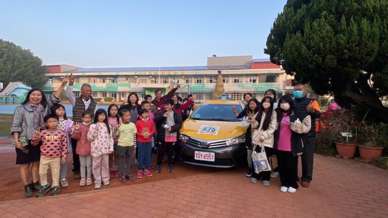 陪孩子長大的公車！中市小黃公車服務遍及68所學校 守護偏鄉安全通學路