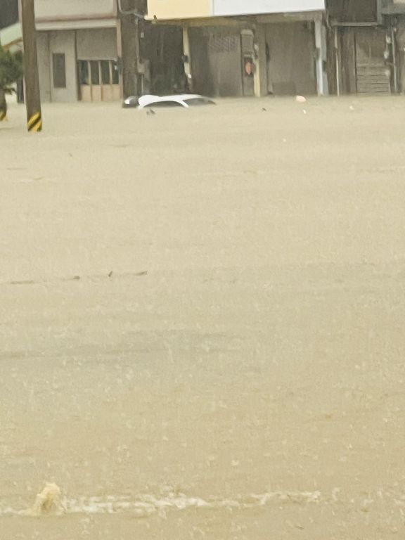 國家級警報狂響整夜 中部地區暴雨351毫米釀淹水大亂