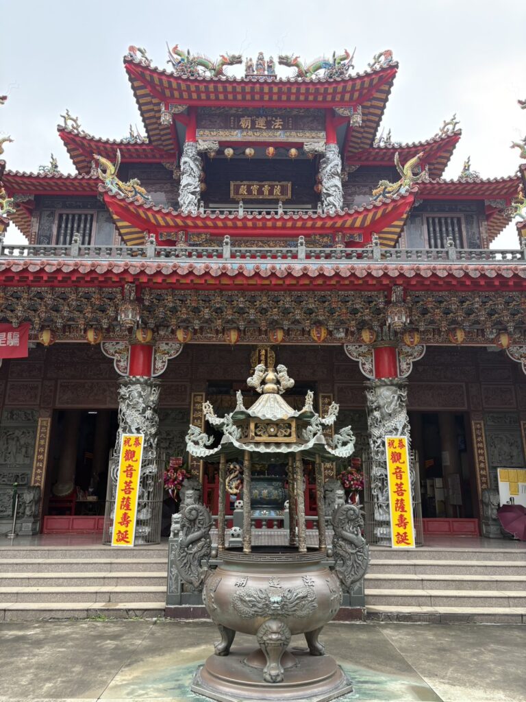 新竹法蓮廟觀世音菩薩聖誕 信眾祈求身體健康、開智慧、平安順遂