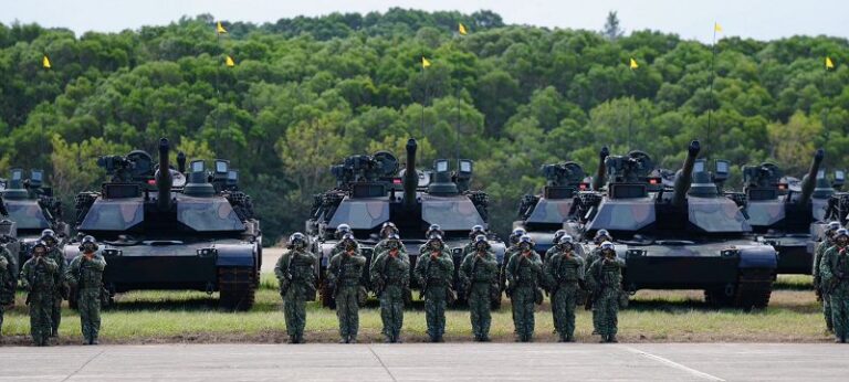 軍購協商 藍白共識8千餘億 政院憂影響採購時機效益