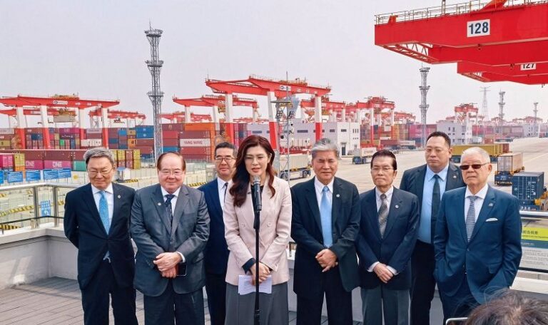 鄭麗文參訪上海洋山港 和平讓一切都有可能